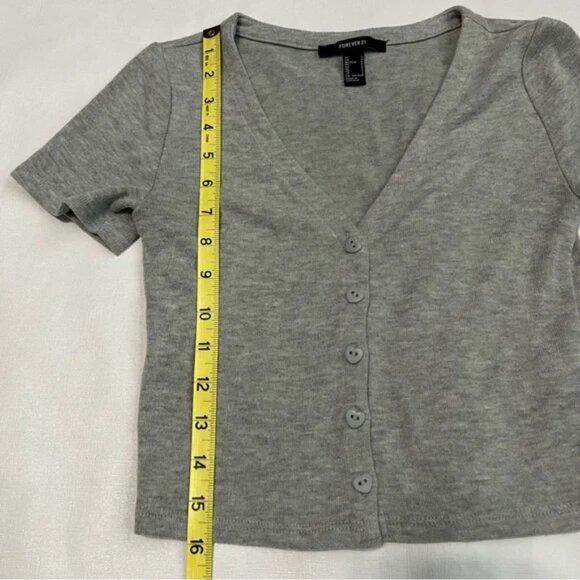 V-Neck Button Up Crop Top Size S Grey 4 - Picture 1 of 1